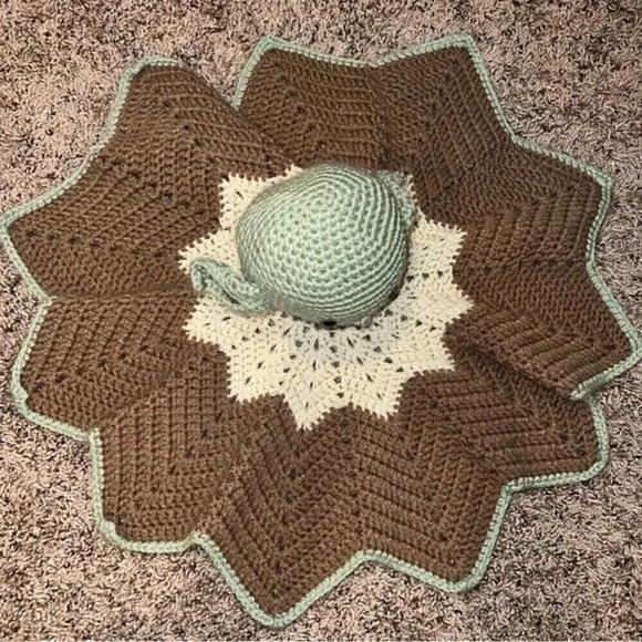 Crochet Baby Yoda Security Blanket ❤️ - Picture 3 of 6